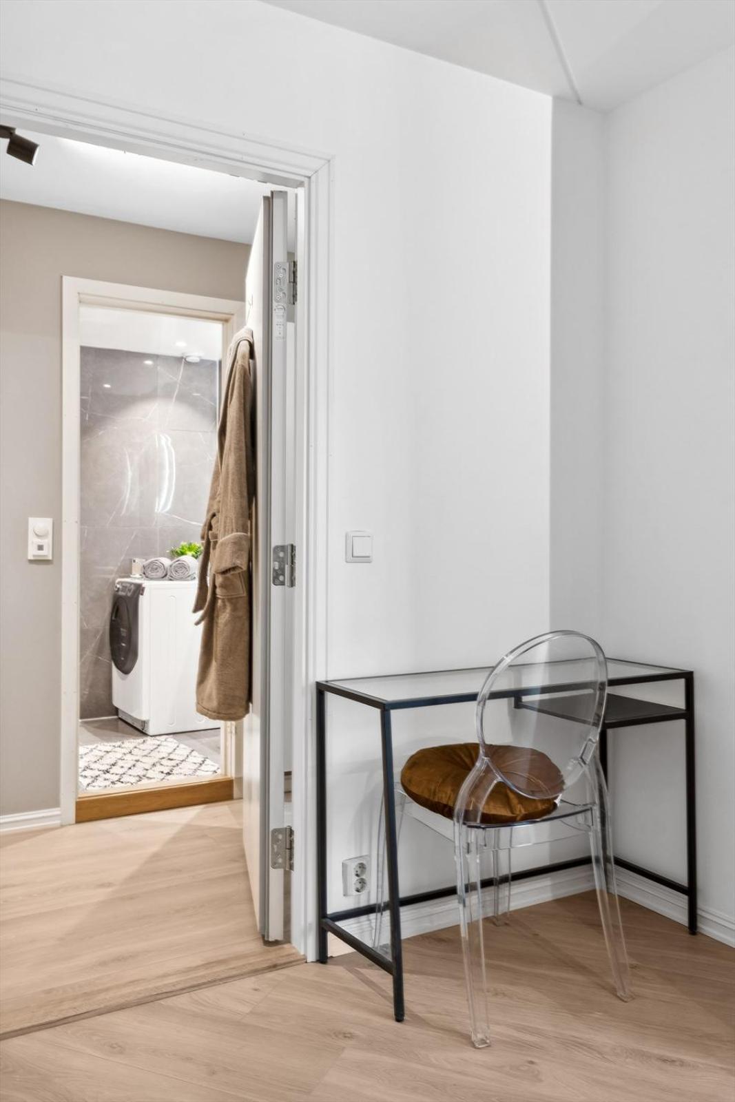 Luxurious Modern Room In Central Oslo - Eur 4K Expensive Bed And 82" Cinematic Tv Exteriör bild