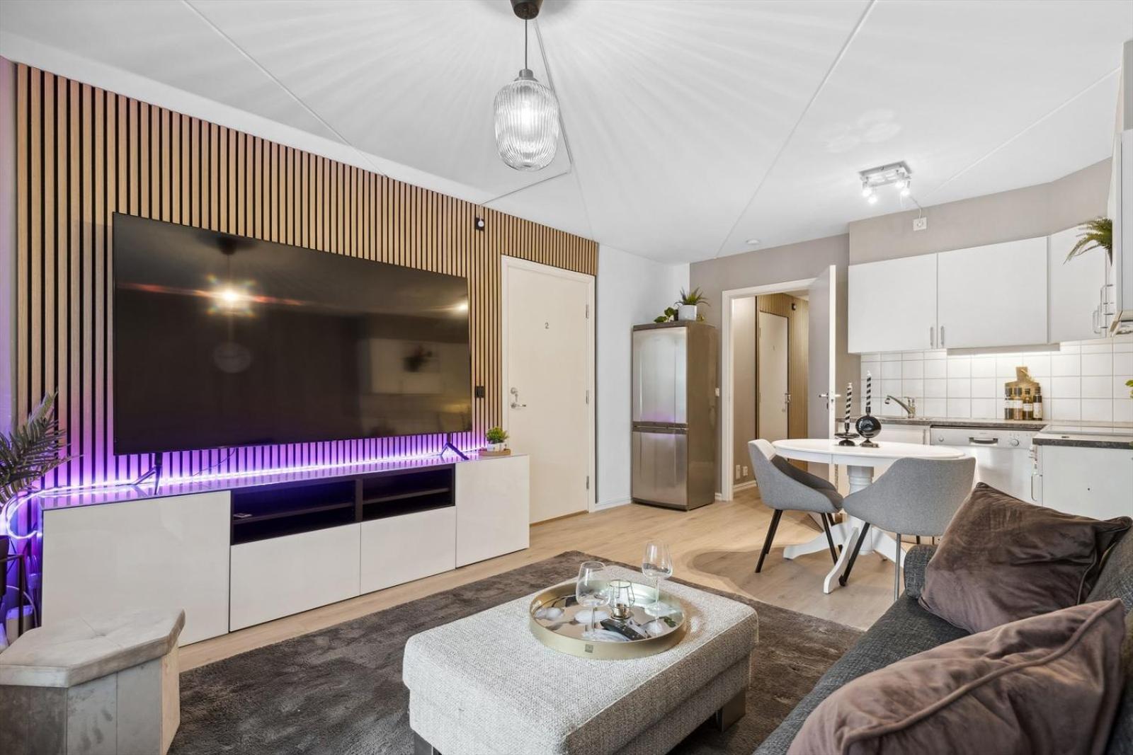 Luxurious Modern Room In Central Oslo - Eur 4K Expensive Bed And 82" Cinematic Tv Exteriör bild