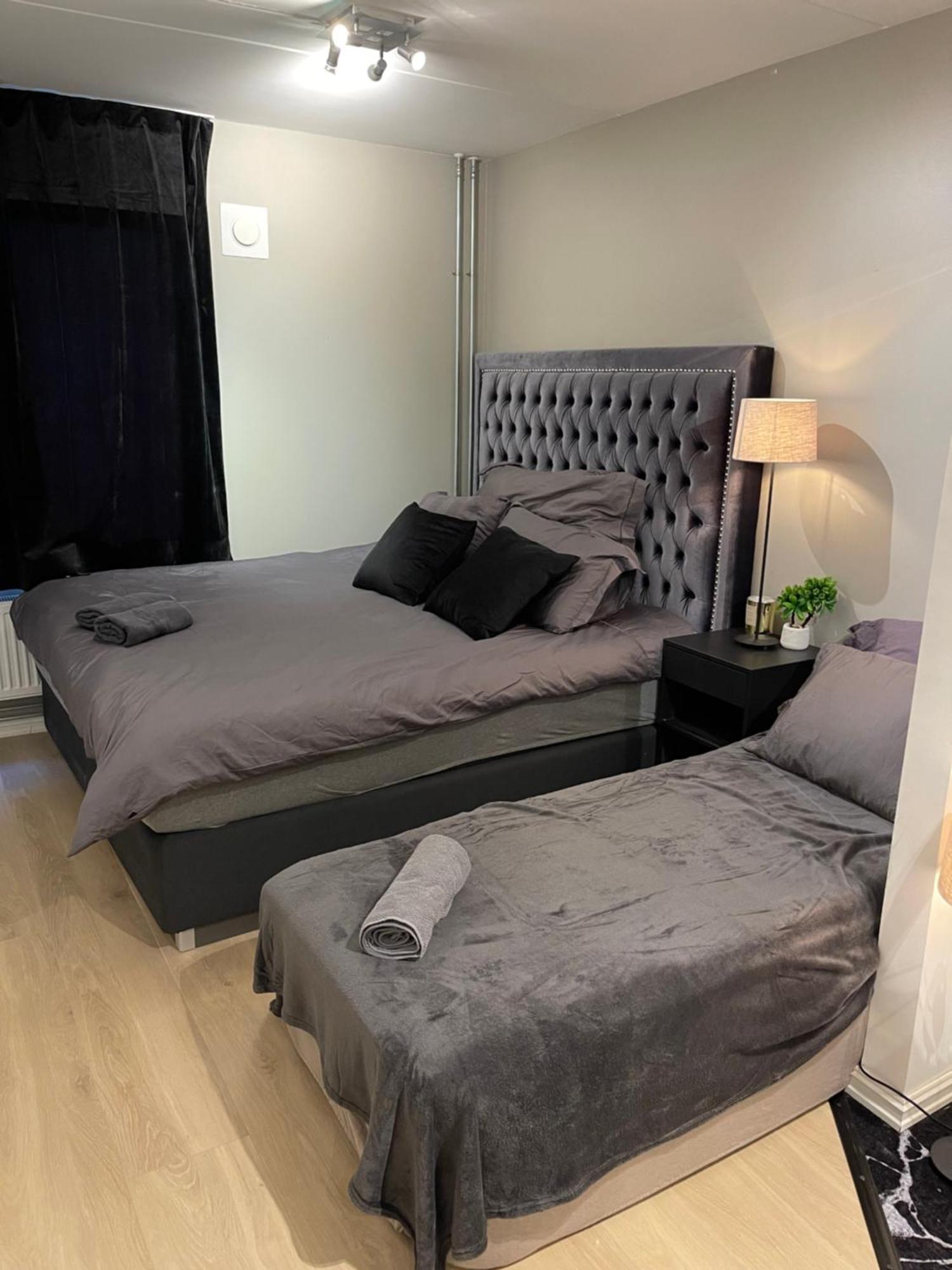 Luxurious Modern Room In Central Oslo - Eur 4K Expensive Bed And 82" Cinematic Tv Exteriör bild